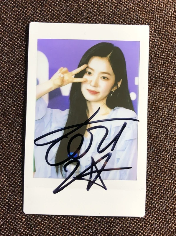 Расписанный вручную красный бархат Irene с автографом Polaroid 3 дюйма Бесплатная
