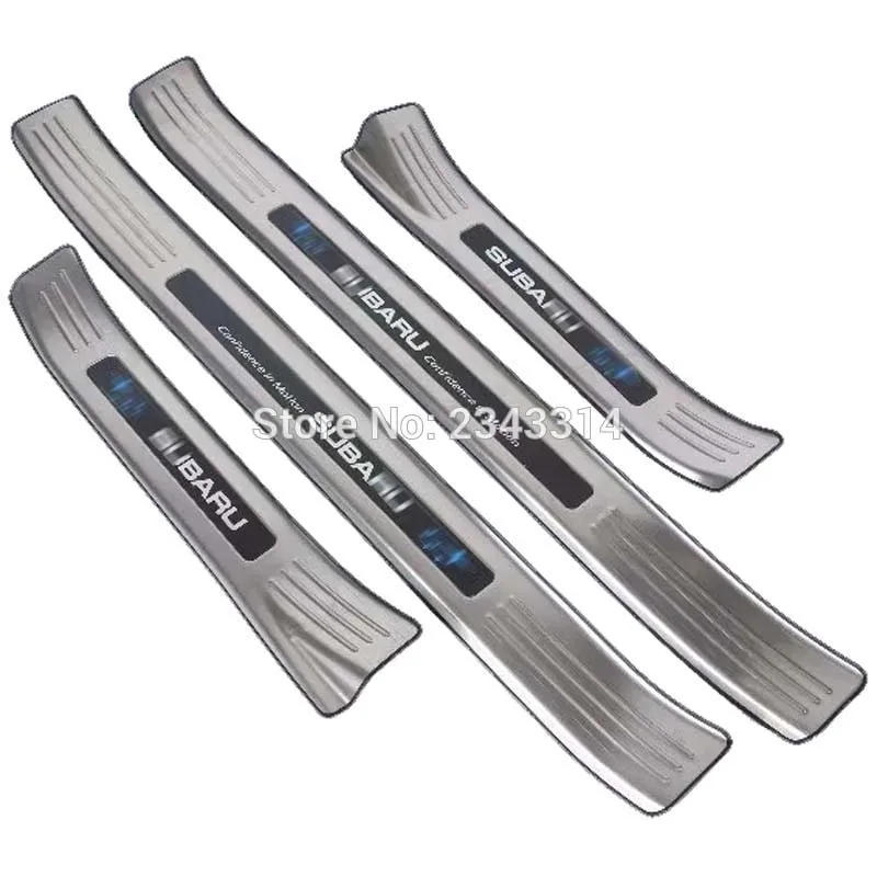 w Subaru Logo Silver Для Subaru XV Нержавеющая Накладка на порог, накладка на педаль, защитная накладка, наклейка, аксессуары для стайлинга автомобилей - Цвет: w Subaru Logo Silver