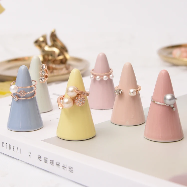 

Porcelain Jewelry Display Tray Ring Display Finger Point Ring Display Stand Jewellery Display Tray