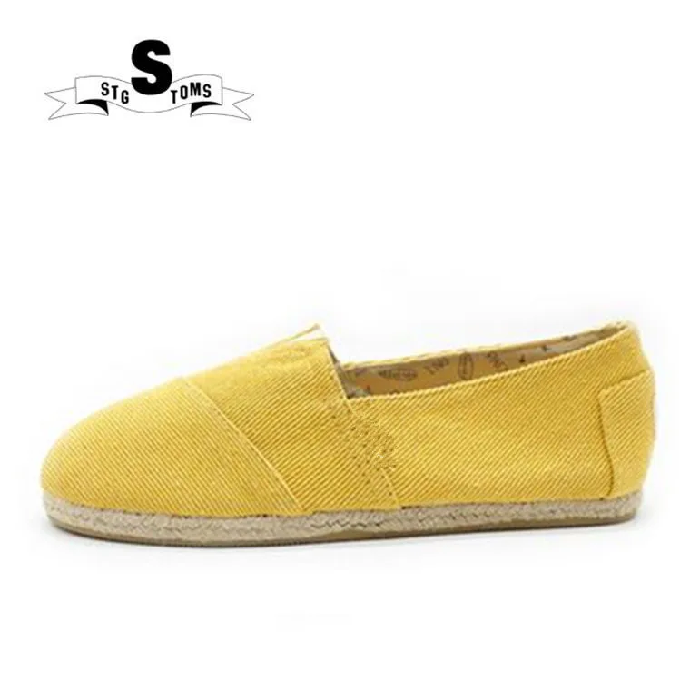 

2018 New Women Slip On Espadrilles Shoes Flats Sneakers Ladies Canvas Floral Loafers Flat Casual Shoes Yellow Jogging Walking