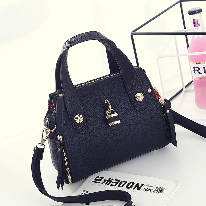 

Female bag han edition to finalize the design the new bag to embroider line fashion female bag worn one shoulder bag