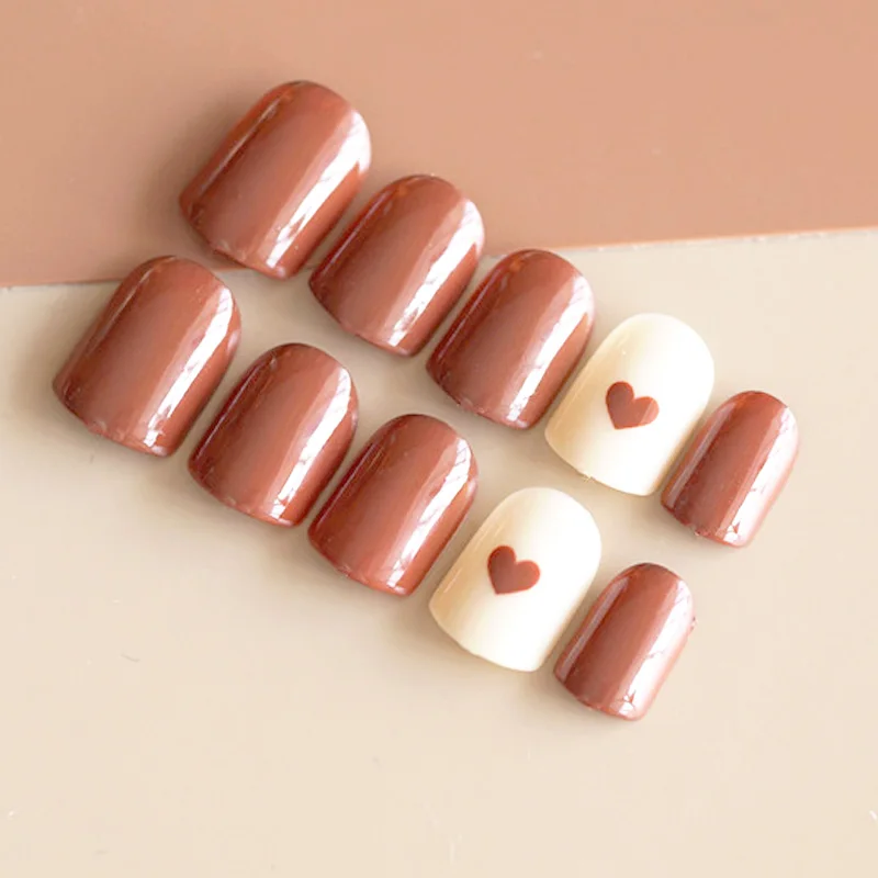 

24pcs Sweet Coffee Beige Jump Color Fake Nail Tips Short Love Heart Pattern Round Full Cover Acrylic False Nail Tips With Glue
