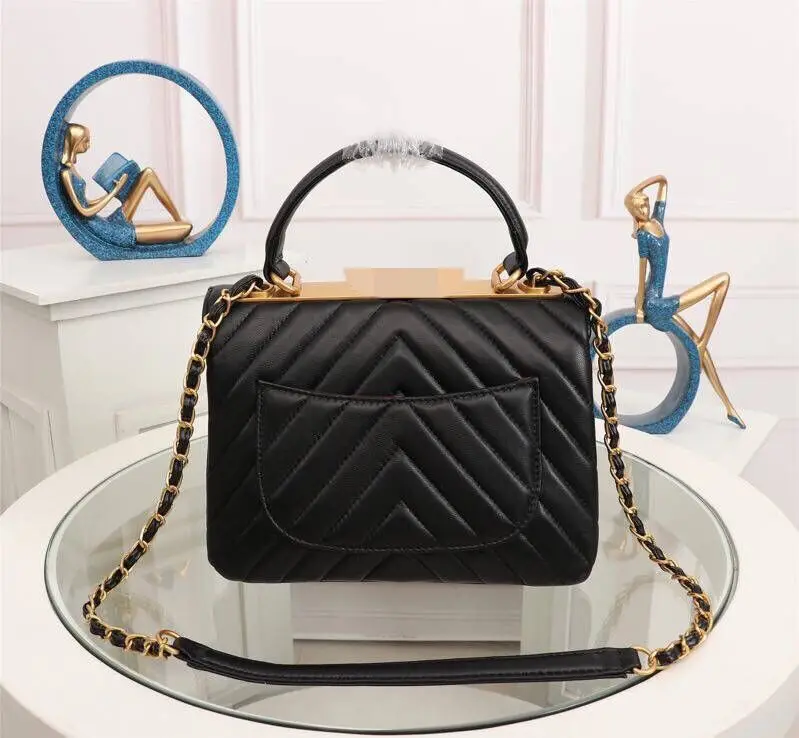 

Luxury Genuine Leather Handbag Wonen Messenger Bags Famous Brands Women Crossbody Bsg Fashion Chain Shoulder Bags