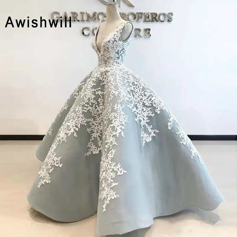 

Gorgeous Women Ball Gown Formal Dress Lace Applique Long Prom Gowns Elegant V Neck Evening Wear Vestido de festa Gala jurken