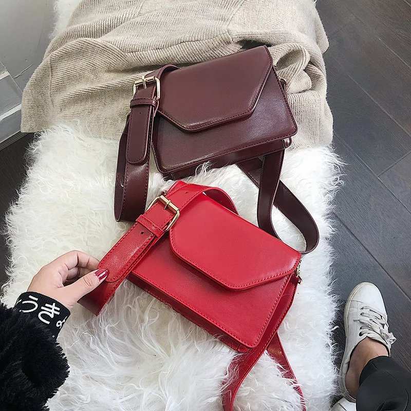 

2019 new tide broadband shoulder bag Korean version of Joker Messenger bag retro small square bag