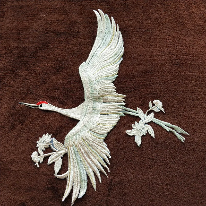 Crane-lace-applique-patches-DIY-accessories-dress-red-crowned-crane-patch-clothing-costumes-national-wind-decorations (1)