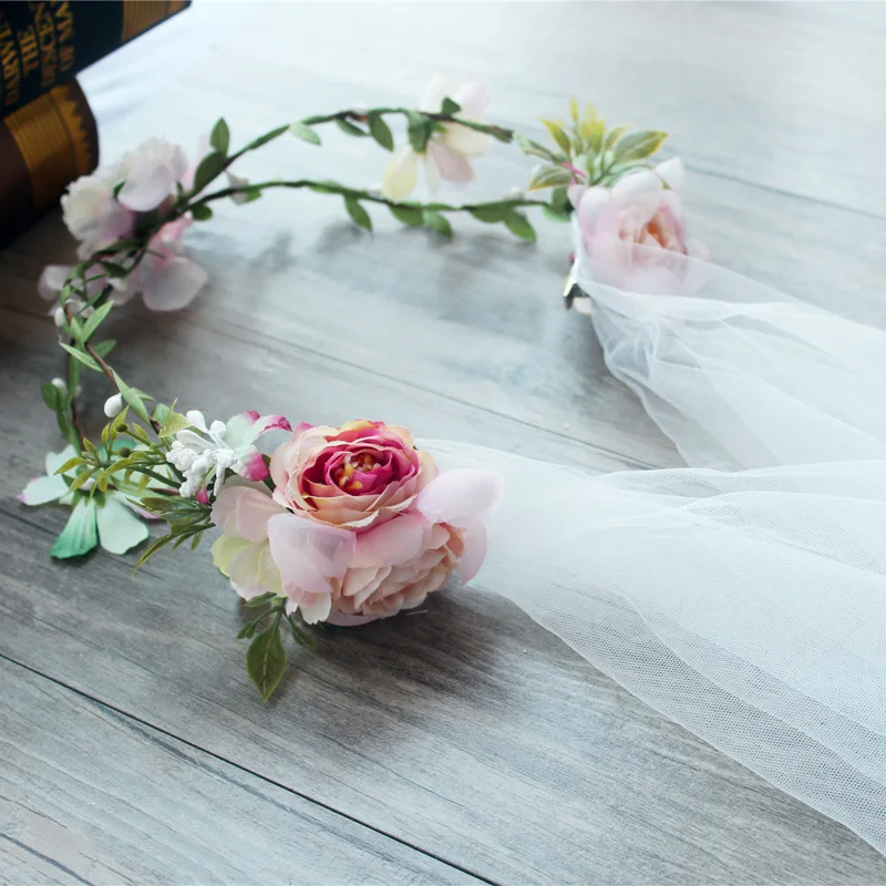 

Flower Wreath Tiaras veil women wedding decoration bridal hair headdress Flower Crown hair accessory adjustable party garlands