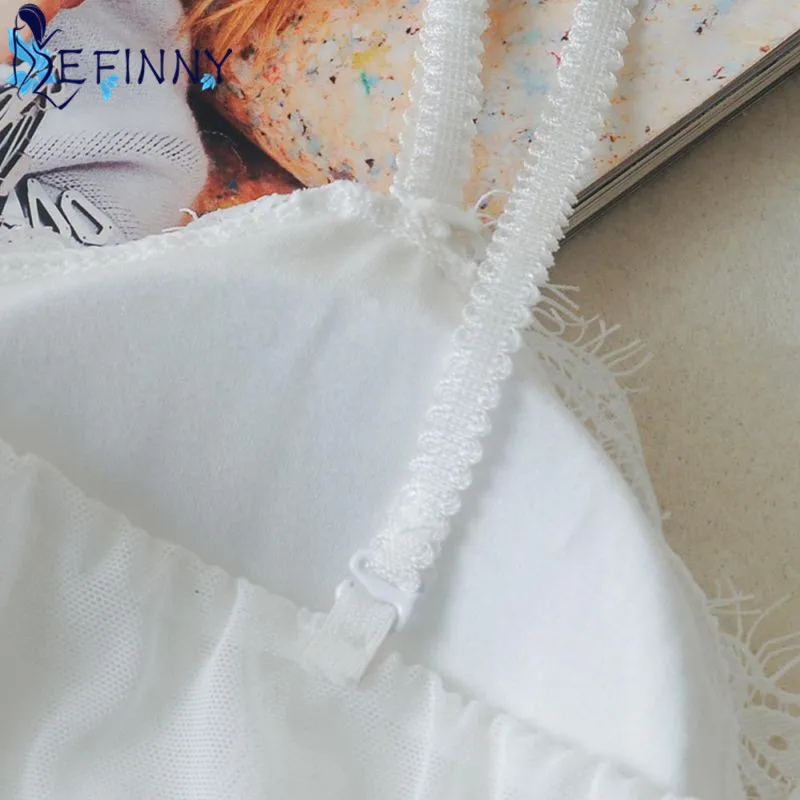 2018 Fashion Star Style Women Eyelash Lace Safe All-match Bottom Bralette Bralet Bra Bustier Crop Top Removable Padded Tube Tops