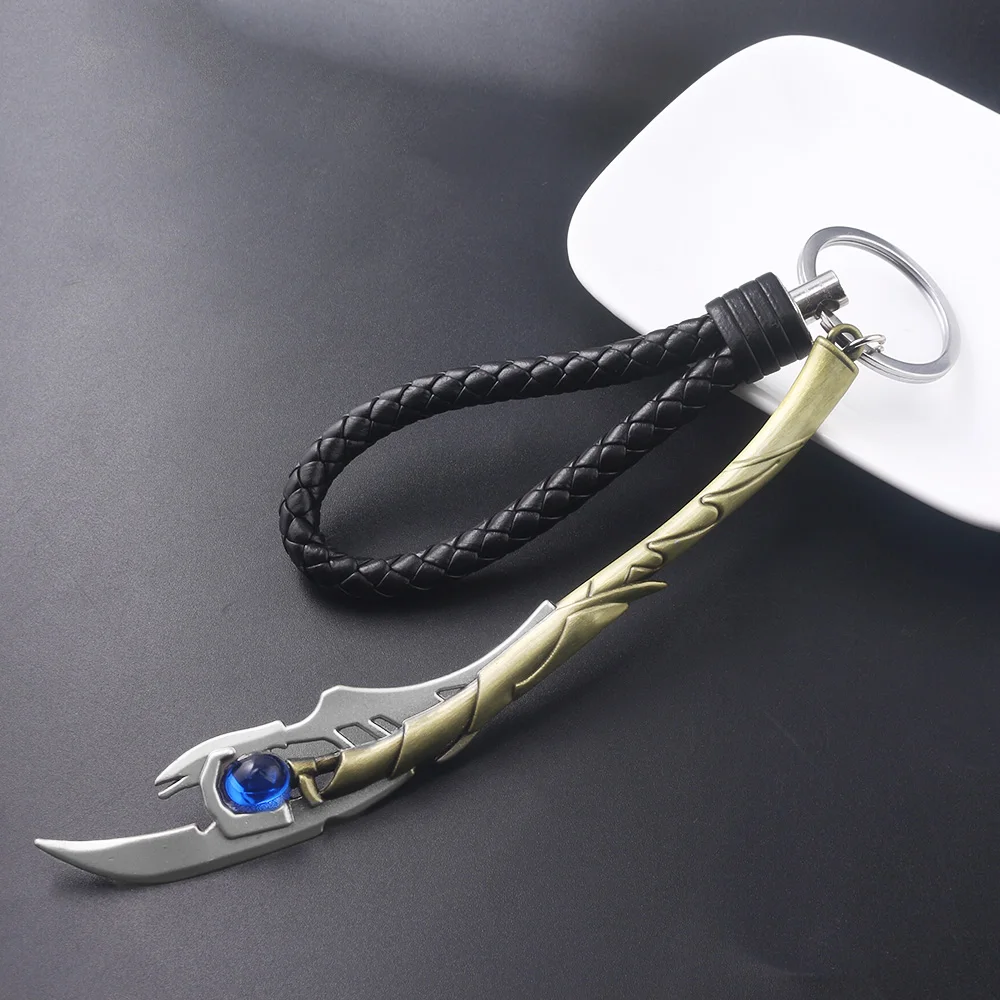 

10pcs Marvel Avengers Evil Loki Scepter Keychain Leather Rope Thor Axe Hammer Key Chain Weapon Model Key Ring Men Jewelry Gift