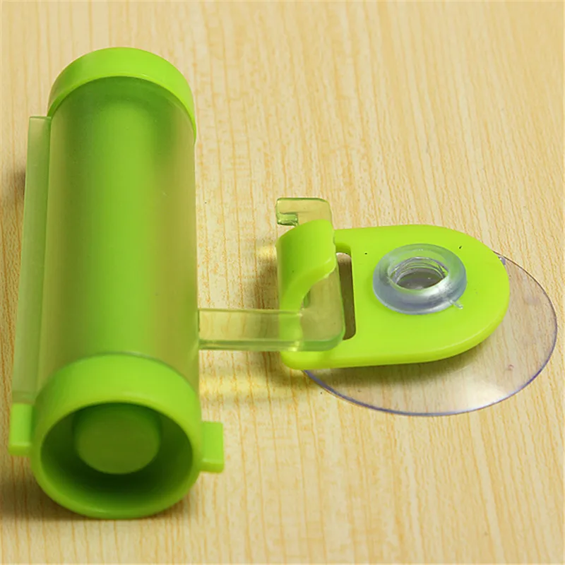 Зубная паста роликовый соковыжималка Пластиковый Дозатор трубка партнер подвесной держатель присоска - Цвет: Green