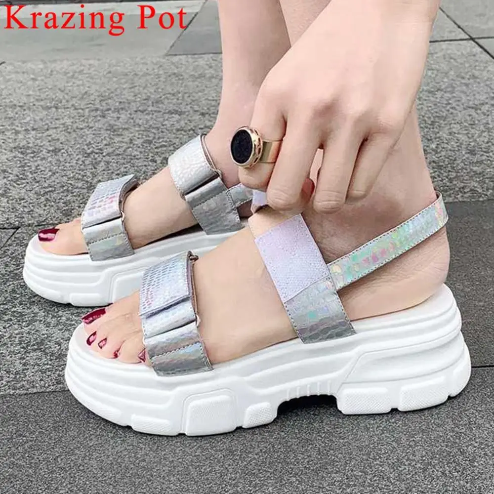 

Krazing Pot natural leather hook&loop med bottom peep toe solid gladiator shoes wedges platform summer brand casual shoes L2f2