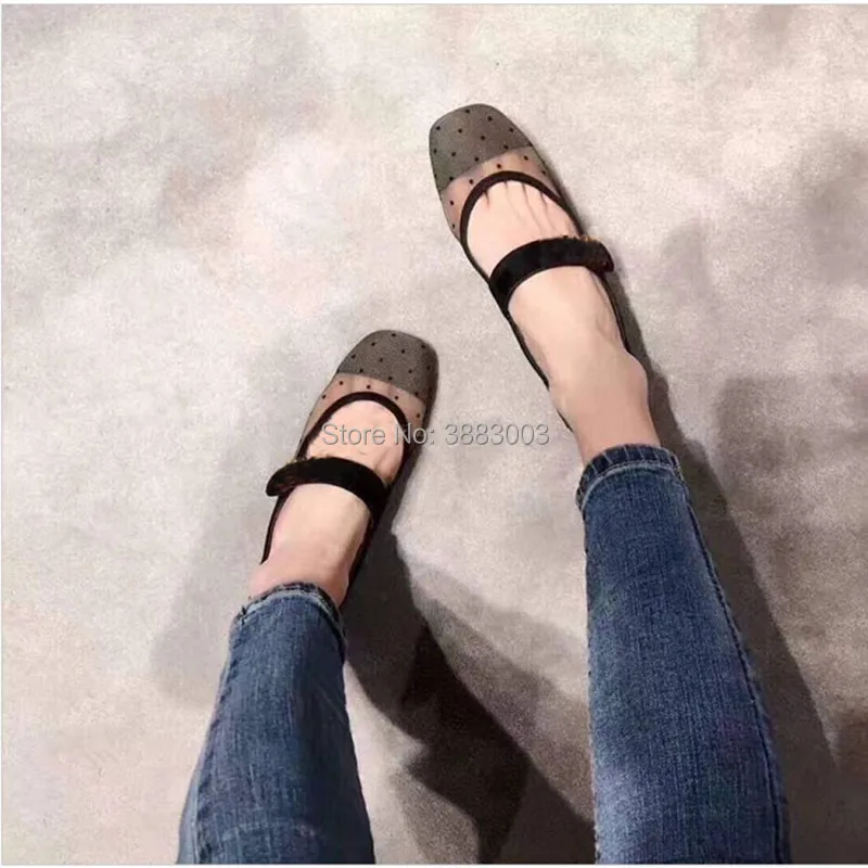 Пикантные женские туфли-лодочки с квадратным носком в стиле ретро; Цвет Черный; туфли на высоком каблуке с вырезами; модельные туфли с ремешком на щиколотке; сезон весна-лето