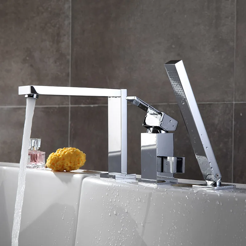 Chrome Brass Basin Faucet Tap Deck Mounted Bathtub Faucet With Pull out