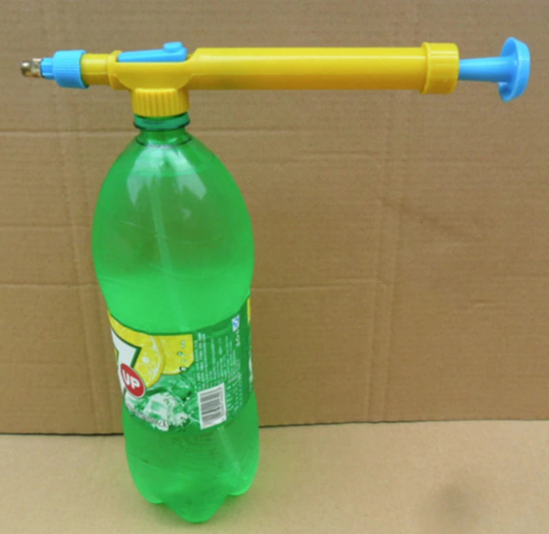 Funny Spray Water Gun Toys For Children Beverage Bottle Interface