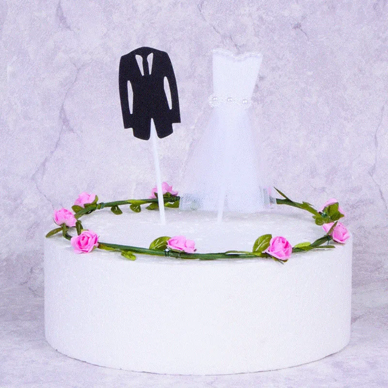 

2pcs/lot Mr Mrs Wedding Cake Decorations Bride Groom Party Favors Supplies