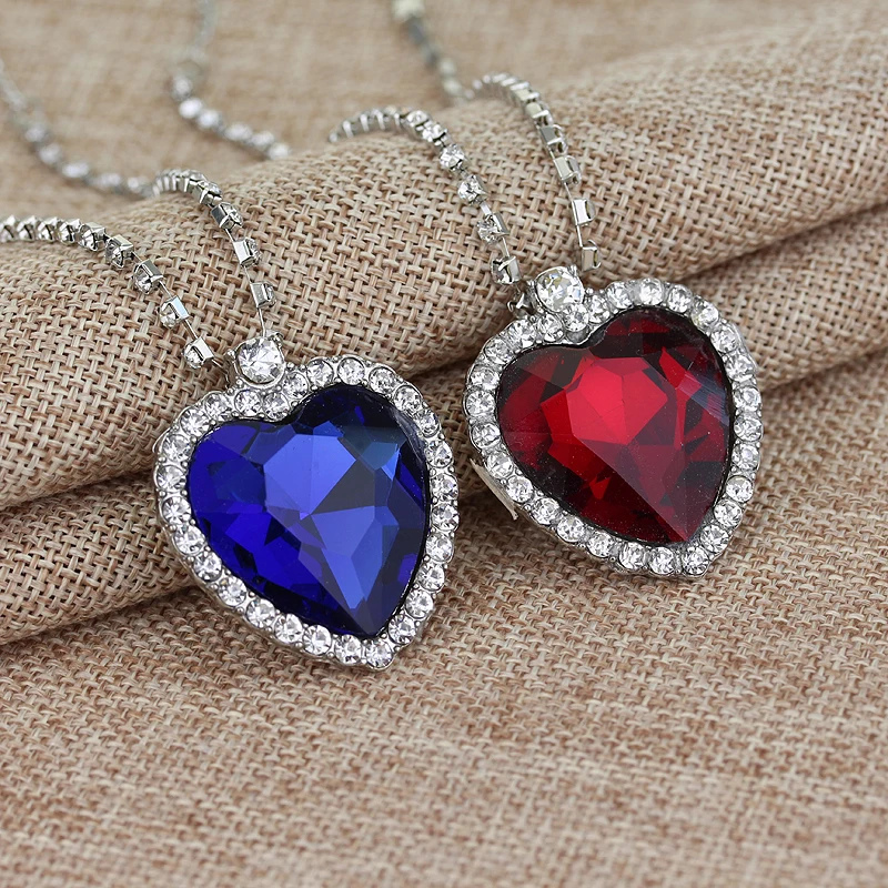 

10Pcs/lot Wholesale Film TITANIC Heart Of the Sea Heart Charms Necklace Pendants Red Blue Crystal For Women Necklaces Jewelry
