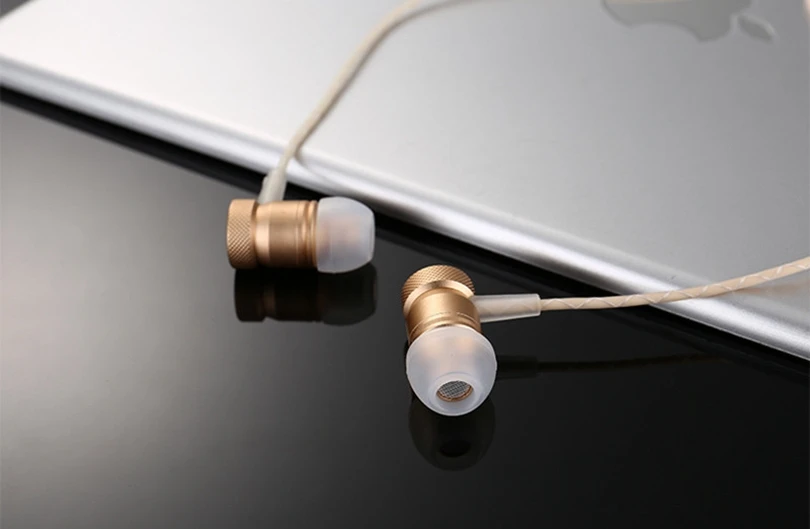 Icoque Stereo Wired Earphone In Ear Hifi Music Bass Earbuds Headphone with Mic for Phone Huawei Xiaomi iPhone 6 3.5mm Earphones  (10)