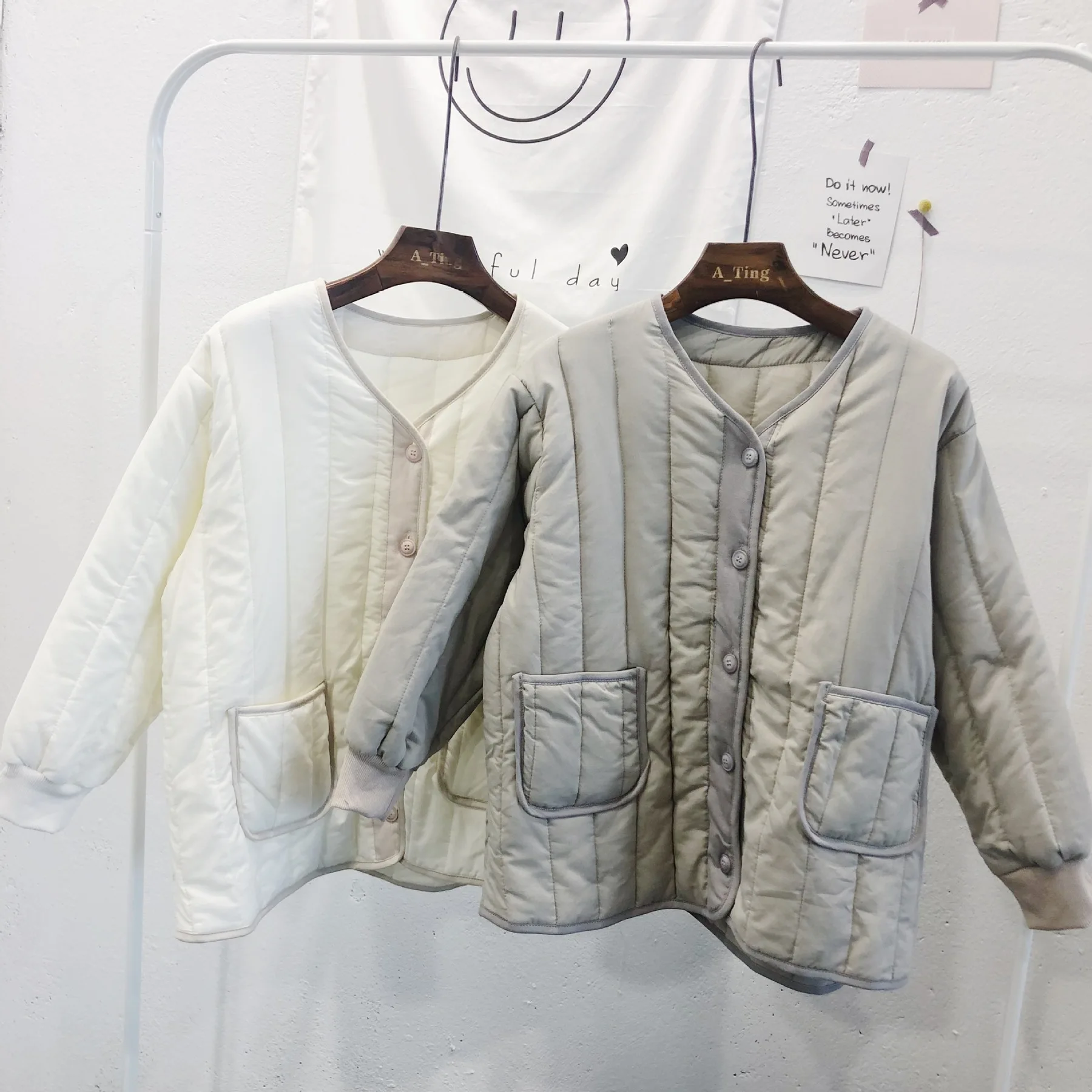 Одинаковые комплекты для семьи; модная зимняя куртка для мамы и дочки; пальто; плотный теплый костюм для мамы и дочки; Верхняя одежда для всей семьи