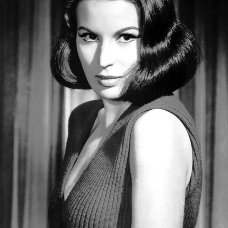 Tempest (Aka La Tempesta) Silvana Mangano 1958 Photo Print (8 x 10)