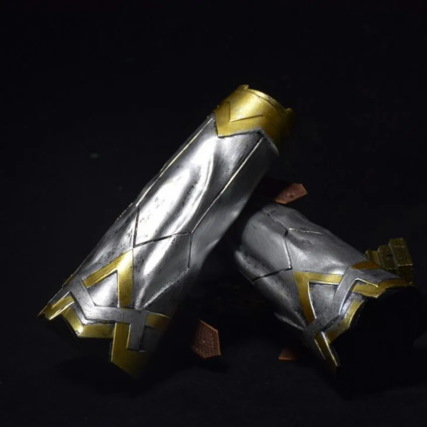 

Wonder Woman Cosplay Mask Armband Set The Movie With Party Decoration Props Halloween Decorative Mask Wrist Set