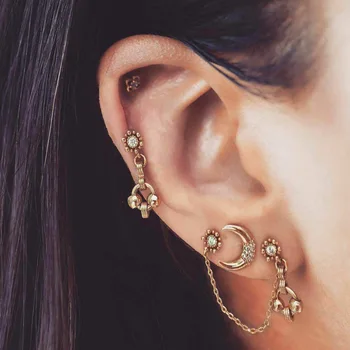 

New Fashion Jewelry Earrings Set Womens Accessories Personality Punk Style Alloy Moon Rhinestone Chain Asymmetrical Earrings