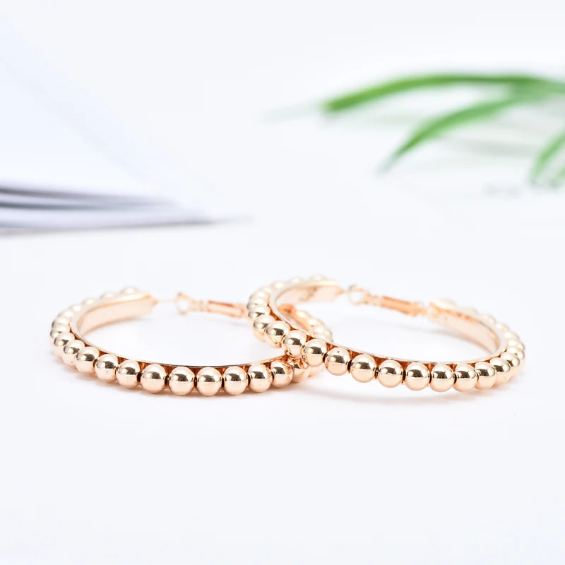 1 пара геометрических шармов, блестящие серьги-кольца из бисера золотого цвета, круглые подвески для женщин, вечерние ювелирные изделия, E688-T2