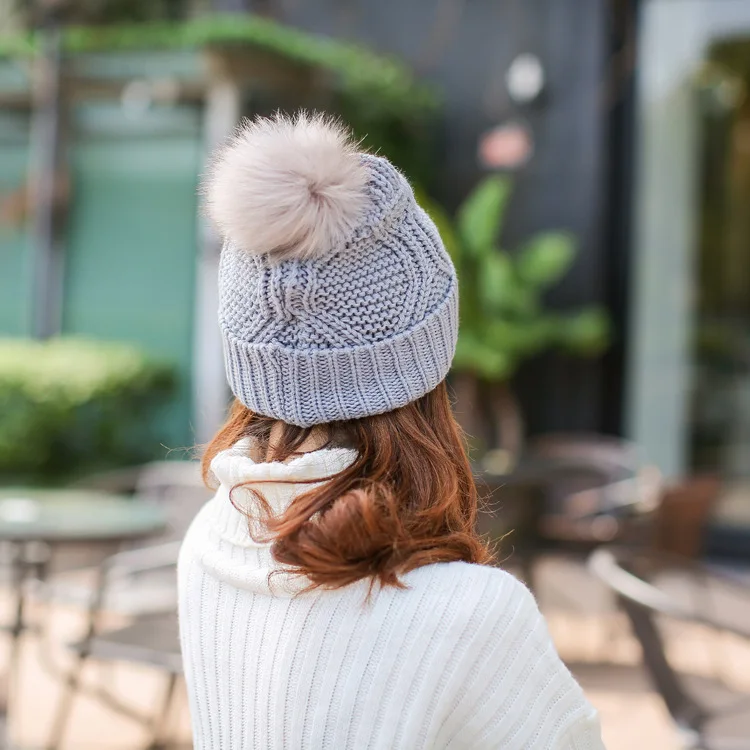 Модная женская шапка с меховым помпоном skullies Beanies помпон из искуственного меха Beanie шапки для женщин утепленная женская шапка