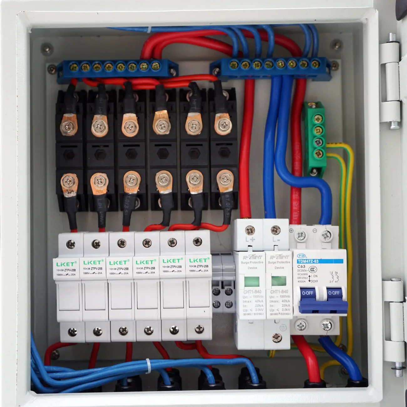 6 String Solar PV Combiner Box W Circuit Breakers Surge Lightning Protection-in Connectors from Lights & Lighting on Aliexpress.com | Alibaba Group