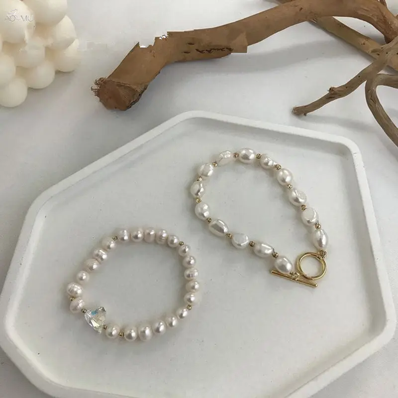 

AOMU Korea Chic Natural Imitation Pearl Crystal Bracelets For Women Geometric Metal Round Bracelets Bangles Fashion Jewelry
