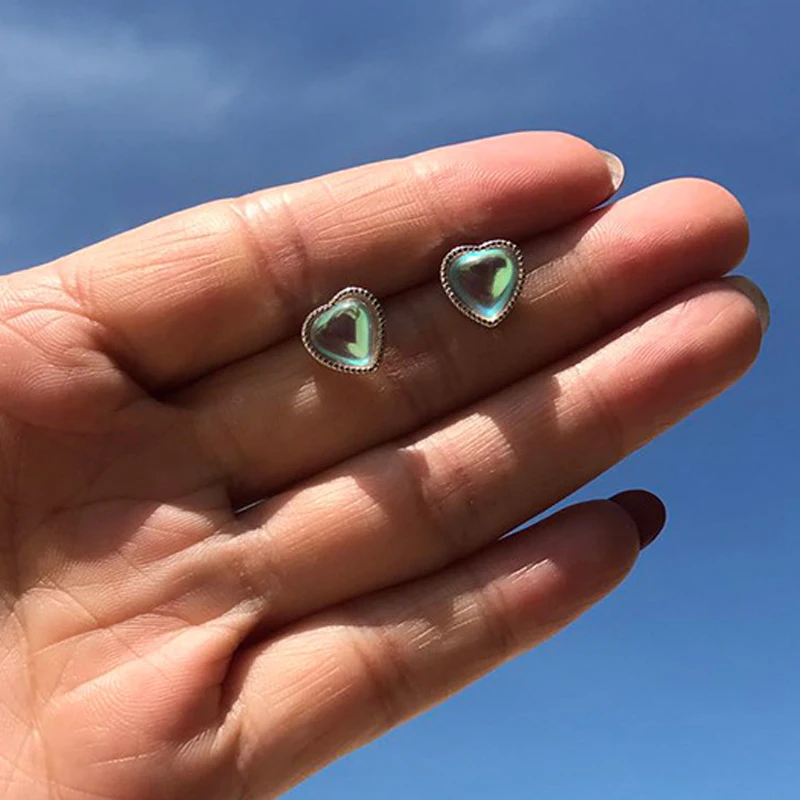 moonlight stone heart stud earrings (4)
