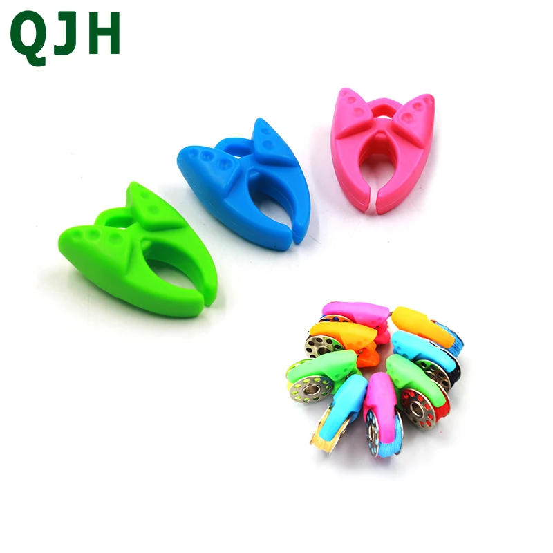 

3pcs Sewing Accessories Bobbin Clips Thread Roller Fixed Wrapped Clamp Silicone Sewing Clip Bobbin Thread Clamp