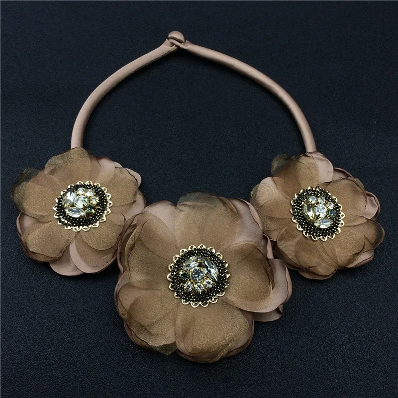 

Fashion Chokers Necklaces For Women Big Cloth 3 Flowers Statement Collar Necklace YaoXi Jewelry
