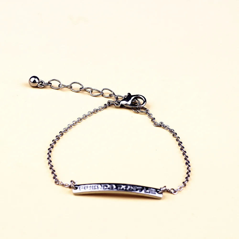 

Timlee B008 ,New Fashion alloy Contracted Friends Don't Lie Letter hand chain/bracelets jewelry