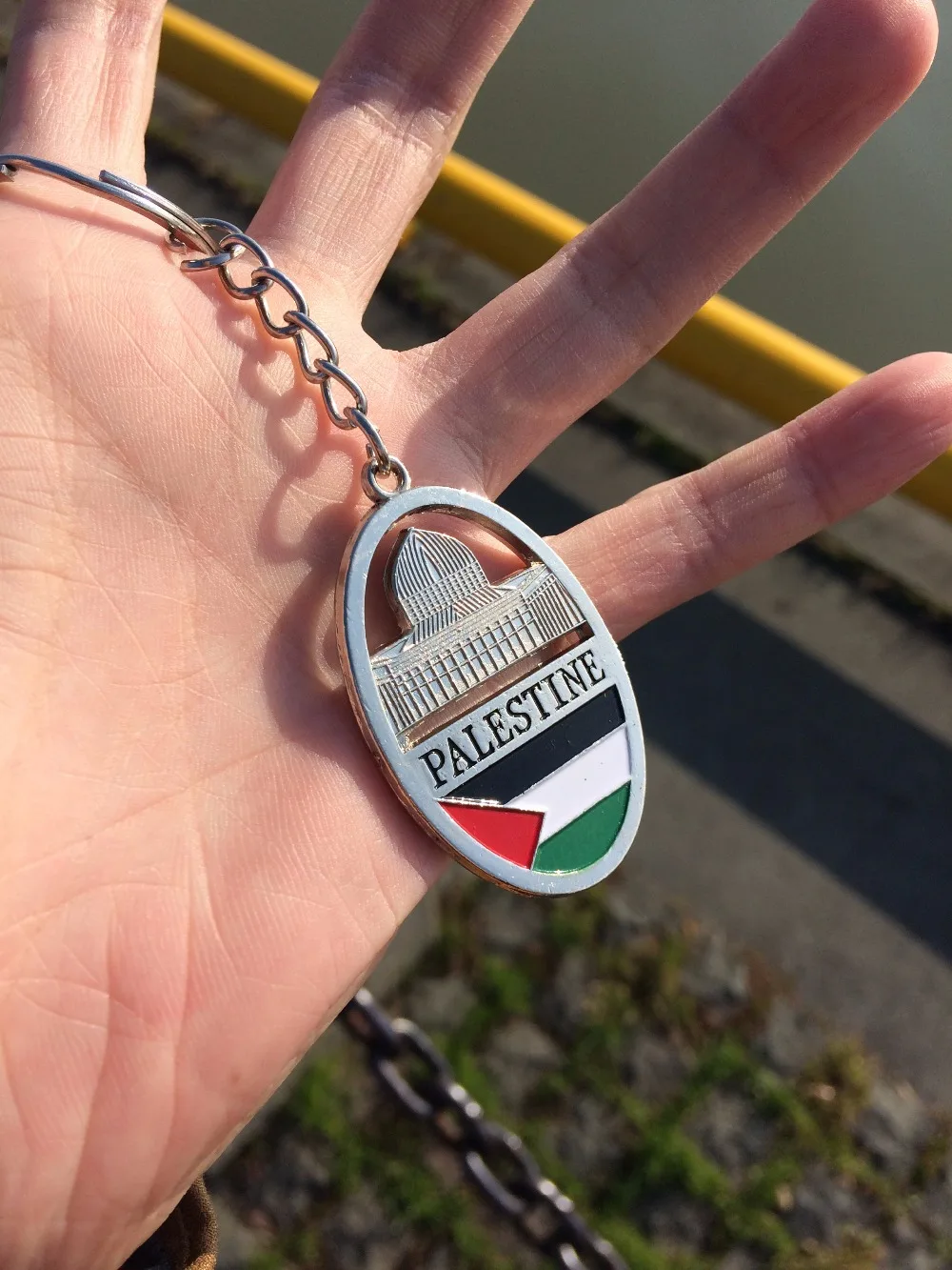 

Palestinian Keychain - W/ Palestine Flag jewelry bracelet bag keyring Map gift hometown love gift car-home-office hanging