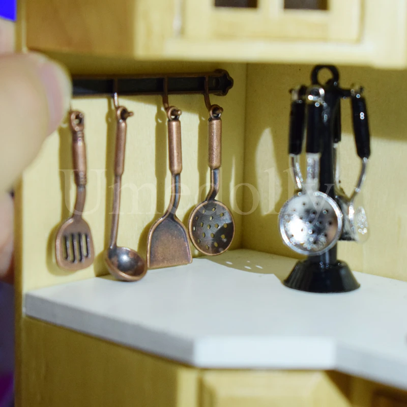 dollhouse kitchen  (3)