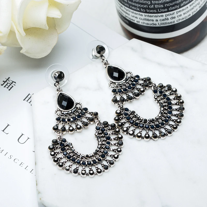 

Charming Acrylic Rhinestone Drop Earrings Luxury Statement Dangle Earring For Women 2019 New Fashion Charm Jewelry