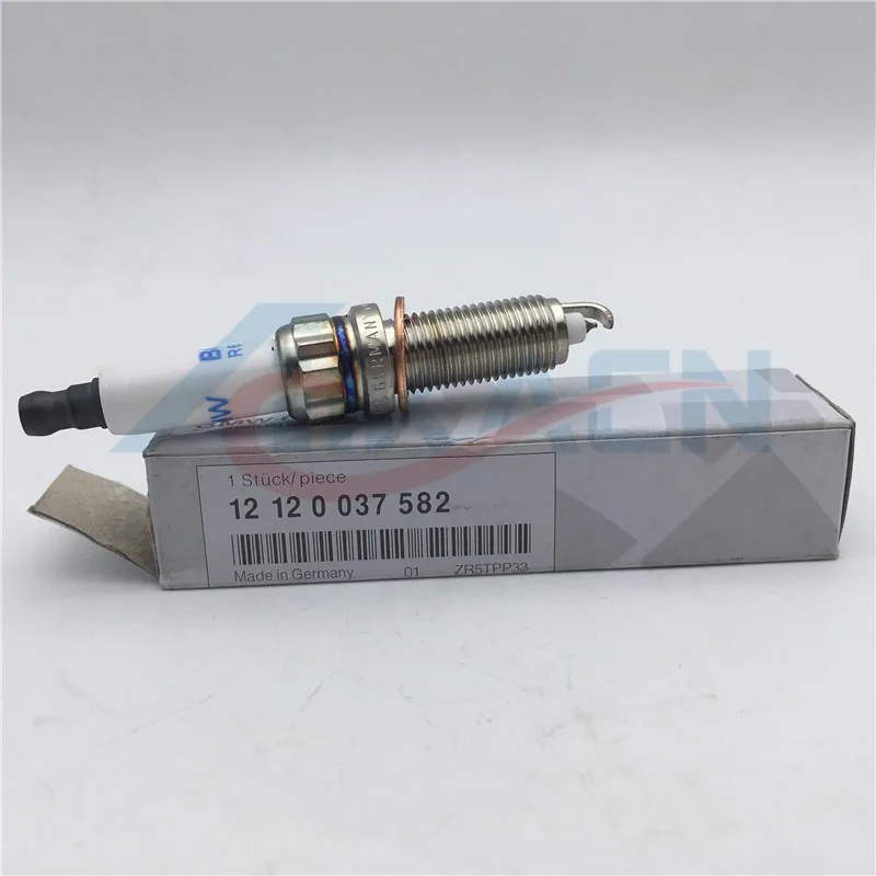 set of 4 original Iridium Spark Plugs 12120037582 ZR5TPP33 for BMW E82
