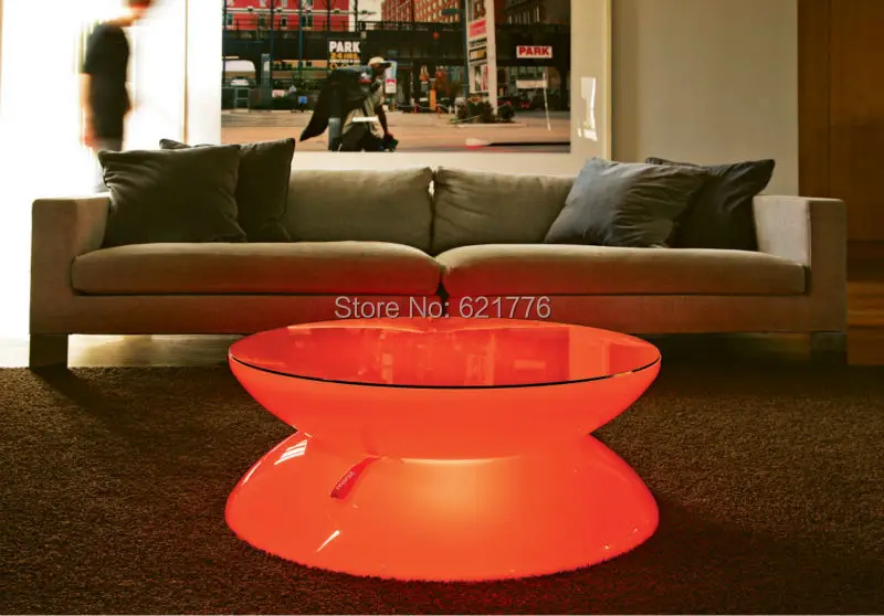 04-05-01-LED-Lounge-Indoor-LED-Sofa1-1030x718