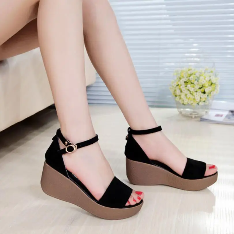 

Plus Size Women Shoes 41 42 43 2017 Shoes Woman Cover Heel Open Toe Wedges Sandals Women Trifle with Gladiator Sandals