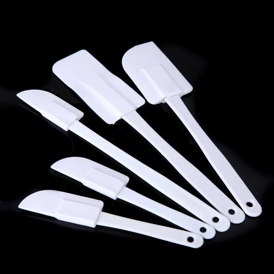  5Pcs Plastic Dough Icing Fondant Scraper Cake Decorating Baking Pastry Tools Plain Smooth Jagged Ed