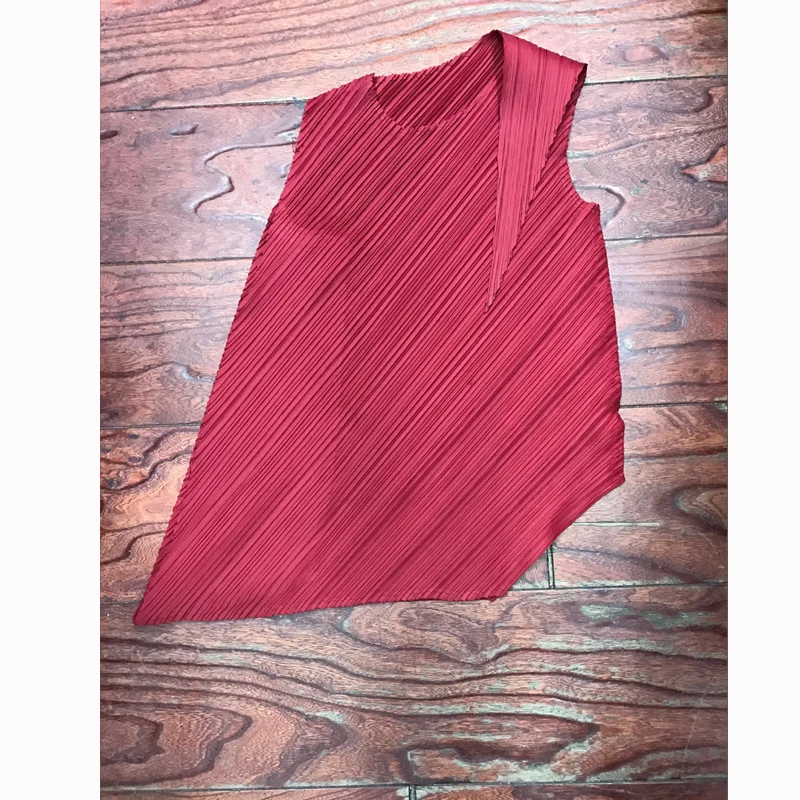 Changpleat летние новые женские футболки топы Miyak плиссированные Модные Дизайнерские однотонные с круглым вырезом без рукавов Большие размеры женские футболки T0