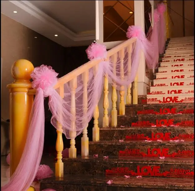Wedding accessories bridal chamber decorate the wedding stair handrail