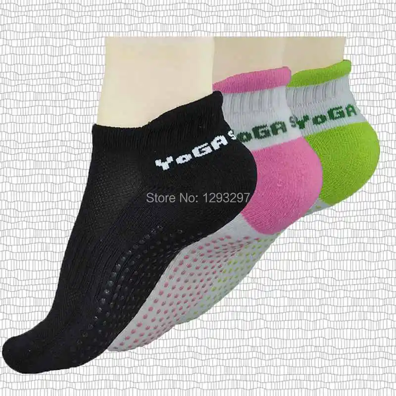 

New Arrival Fashion Three Color Choice Non Slip Massage Fitness Warm Glue Dots Socks for Ladies and Aann5H
