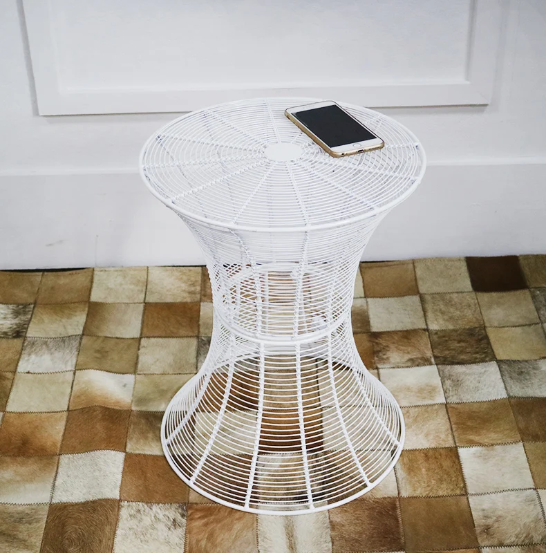 Металлическая проволока чайный столик простой и Современный твердый Железный Круглый стол для гостиной креативный журнальный столик - Цвет: white