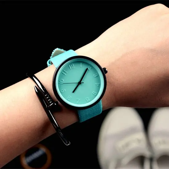 

XG217 New Fashion Casual Simple Women's Wrist Watch Analog Quartz Watches Unisex Round Rose Red Dial Leather Band Solid