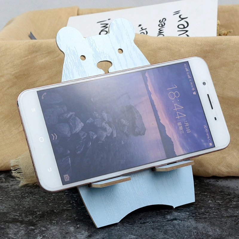 

Cartoon Wooden Universal Phone Holder For iPhone X XR XS Max Cute Bear All Mobile Phone Mount Holder For Xiaomi Redmi 4X Stand