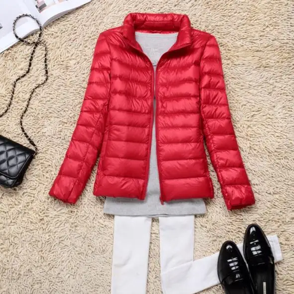 Новая осенне-зимняя женская ультра легкая пуховая куртка белая пуховая легкая парка женская теплая тонкая короткая куртка SF422 - Цвет: Красный