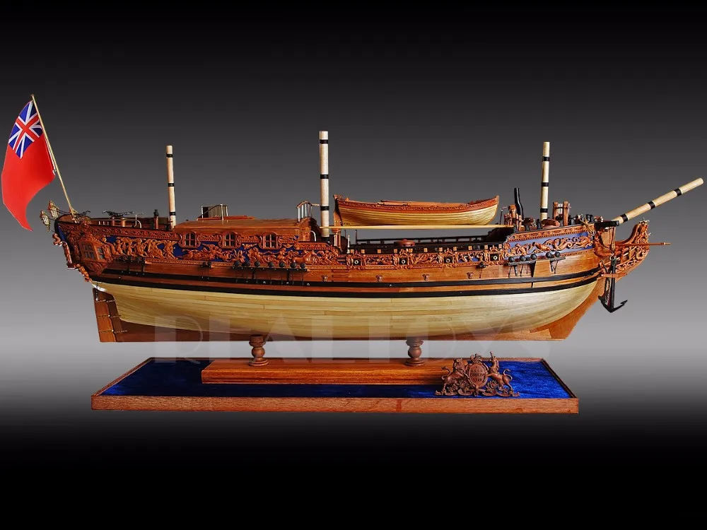 古典的な軍艦モデルキット1/30 hmsロイヤルキャロライン1749木製戦艦 