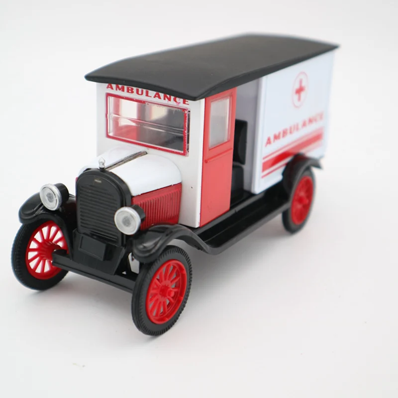 

1:32 Chevrolet Master Ambulance-1924 Collection Display Model Alloy Die Casting Vintage Medical Car Toy Car Birthday Gift