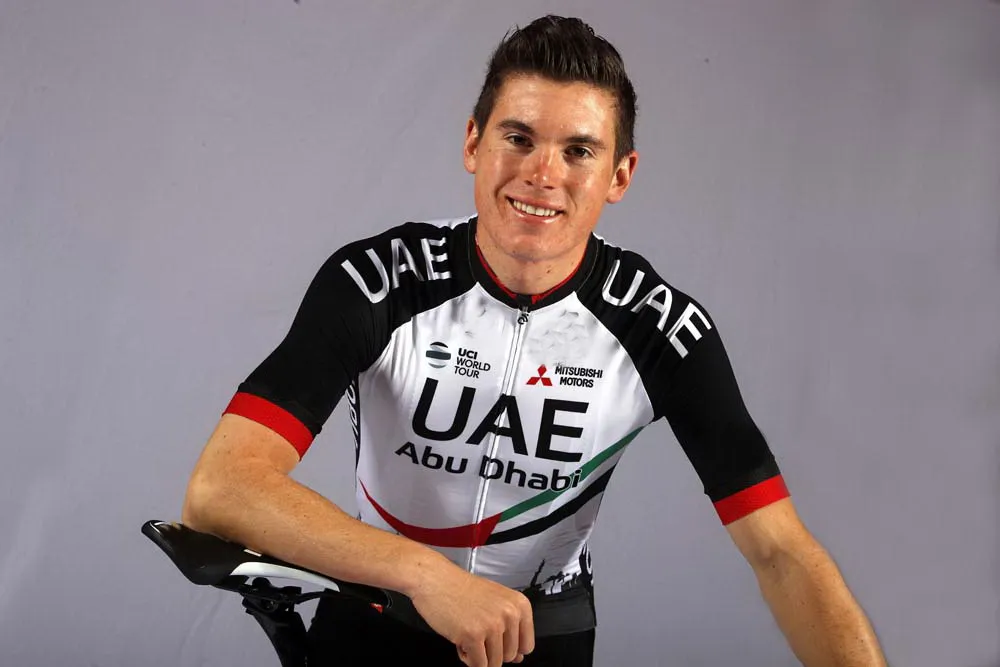 Prix pour 2017 UAE ABU DHABI ÉQUIPE 2 CONCEPTION MANCHES COURTES VÉLO MAILLOT ÉTÉ vêtements de CYCLISME ROPA CICLISMO + CUISSARD 3D GEL PAD ENSEMBLE Prix pour 2017 UAE ABU DHABI ÉQUIPE 2 CONCEPTION MANCHES COURTES VÉLO MAILLOT ÉTÉ vêtements de CYCLISME ROPA CICLISMO + CUISSARD 3D GEL PAD ENSEMBLE